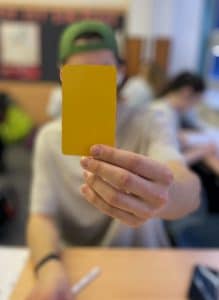 žlutá kartička pro doučování češtiny